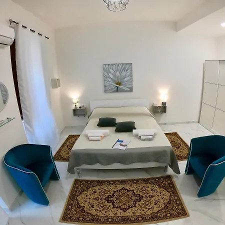 Guest Historic Centre Apartment